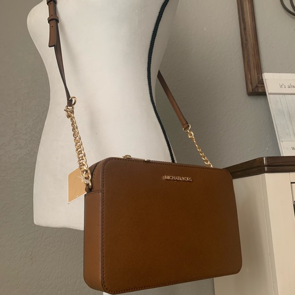 HP😍  New mk😍 large ew crossbody - Picture 7 of 8